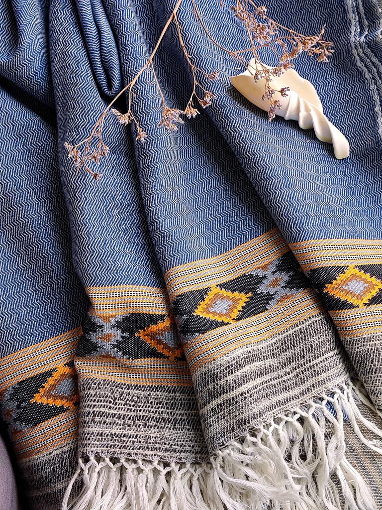 Большой шарф из шерсти мериноса Blue Melange Frost