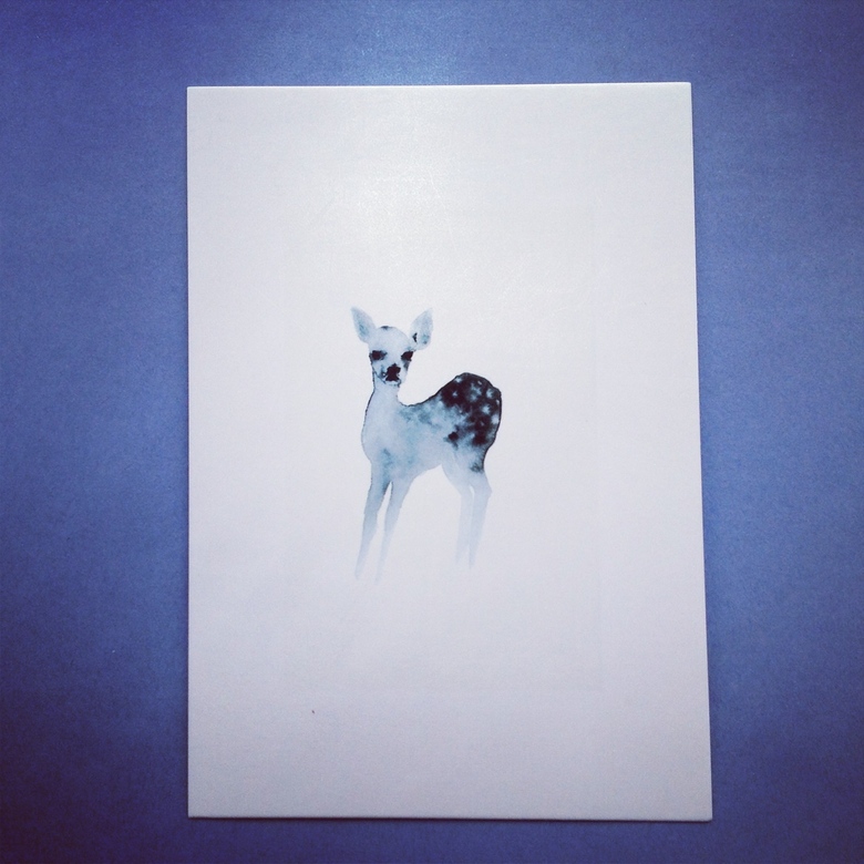 Ушастый маленький олененок