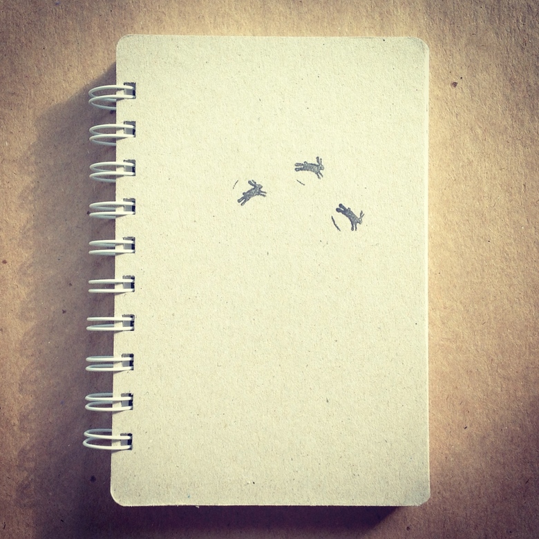 Блокнот с зайцами