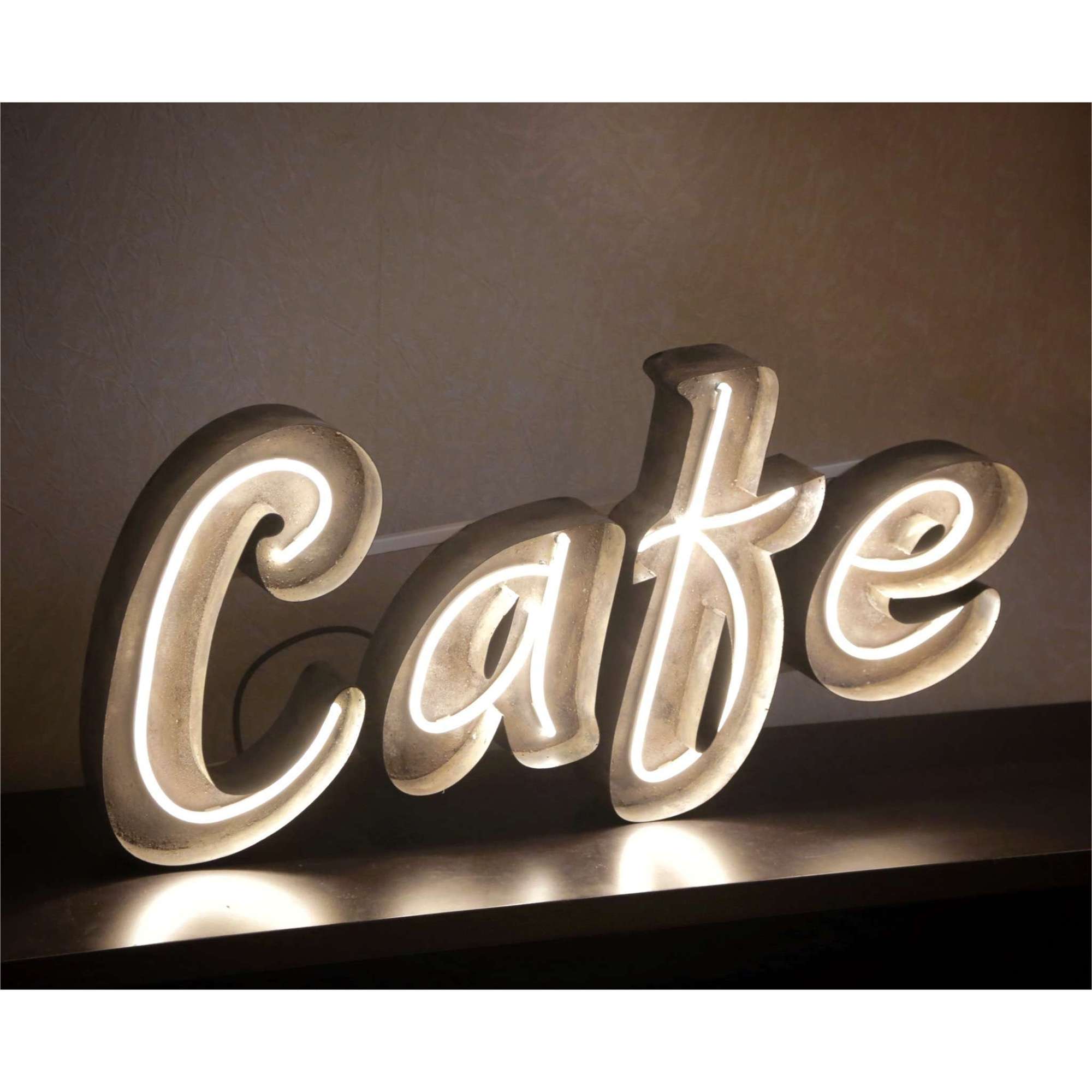 Вывеска cafe с неоном