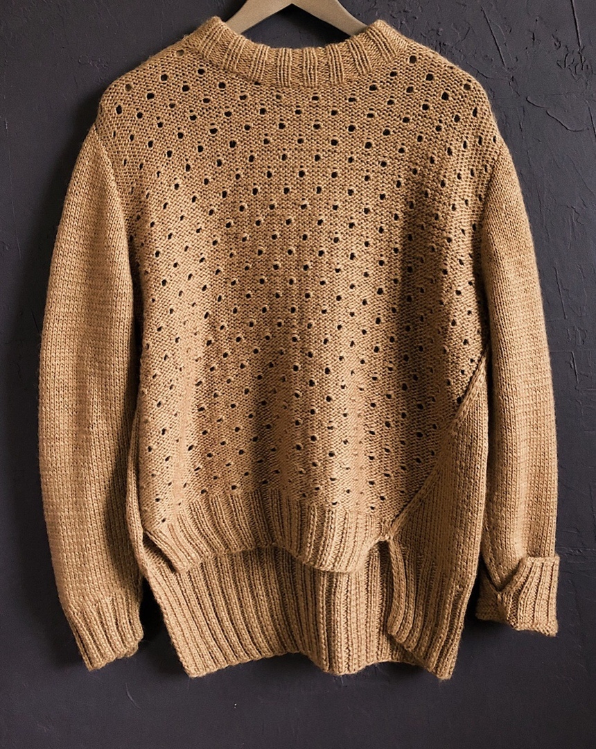 Базовый асимметричный свитер