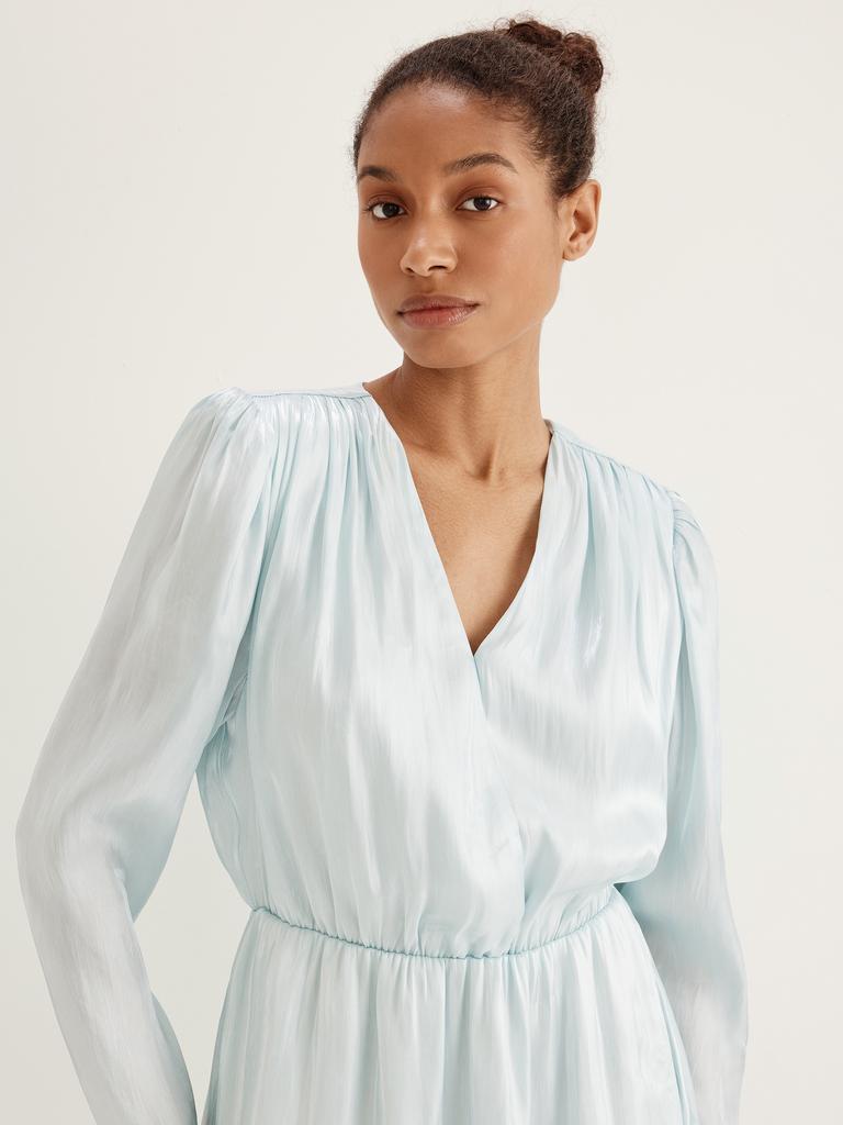 Бирюзовое платье с блеском