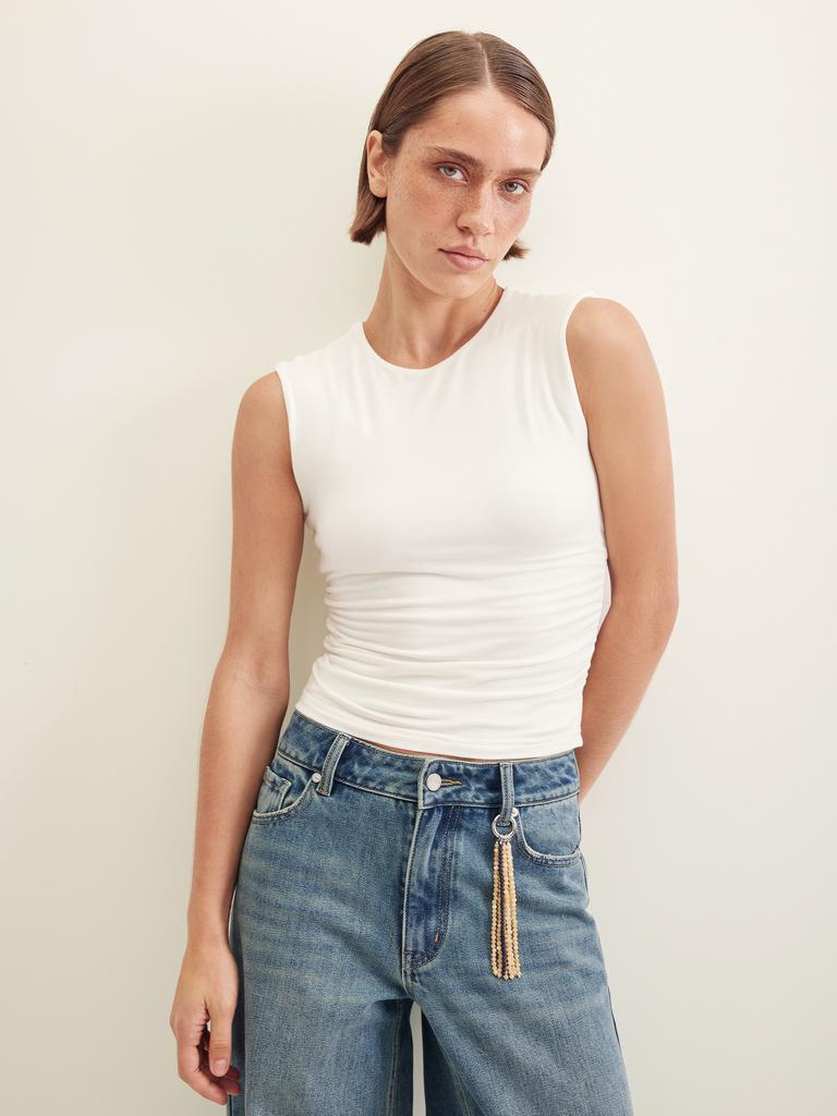 Топ со сборками