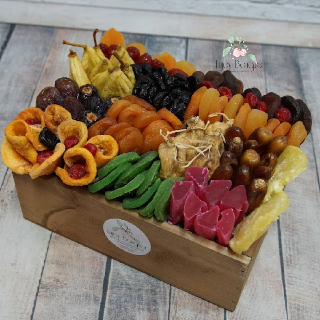 Набор из сухофруктов в деревянном ящике "Яркие блики", вес 1,7 кг