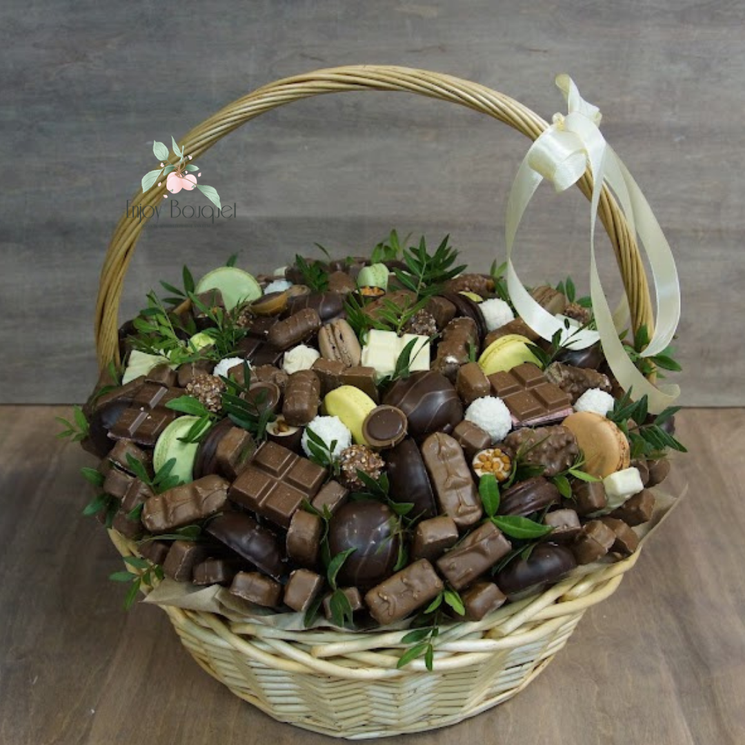 Шоколадная корзина "Море счастья", 30 см