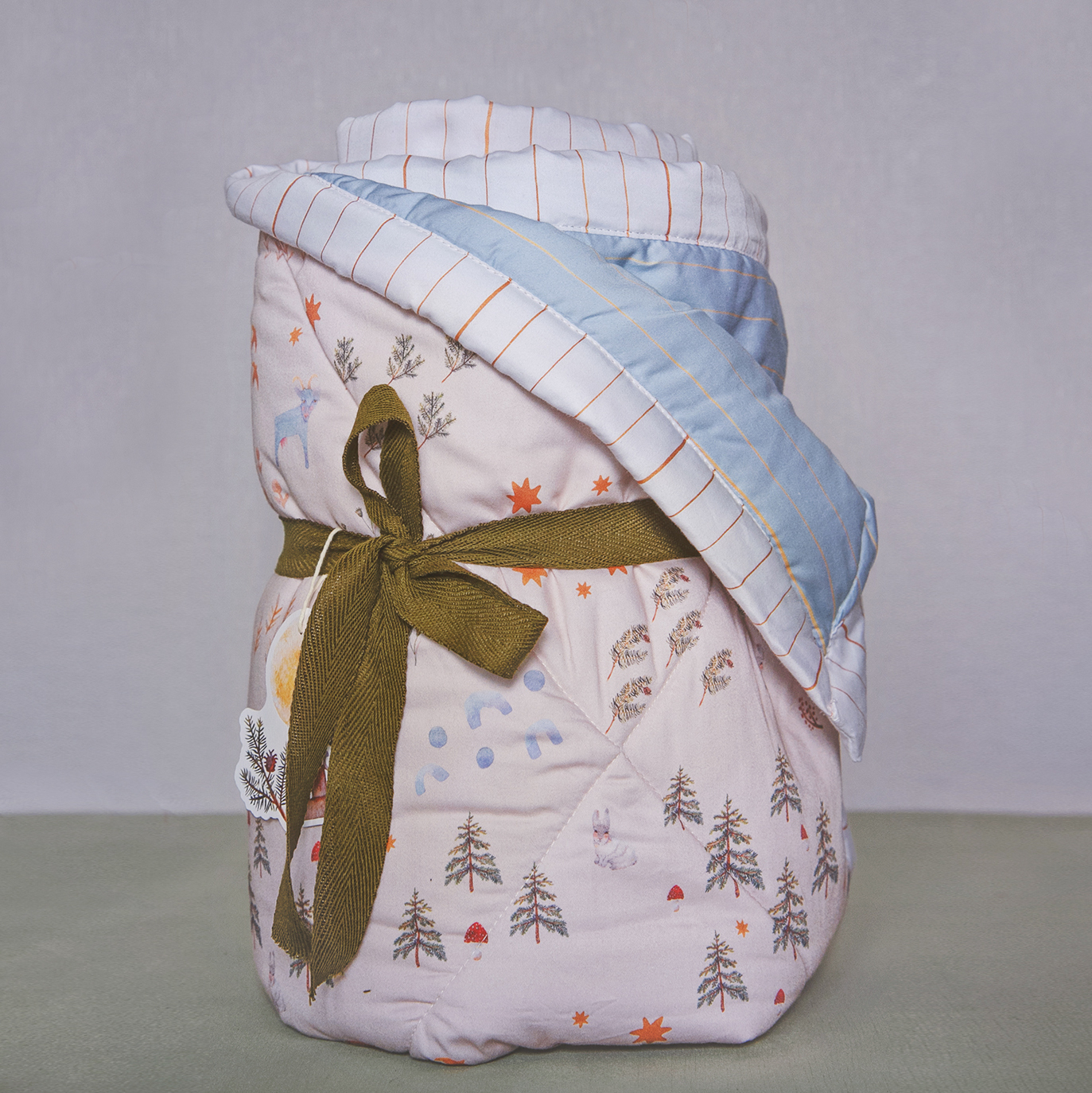 Одеяло "В нашей деревне осень" (белый кант)