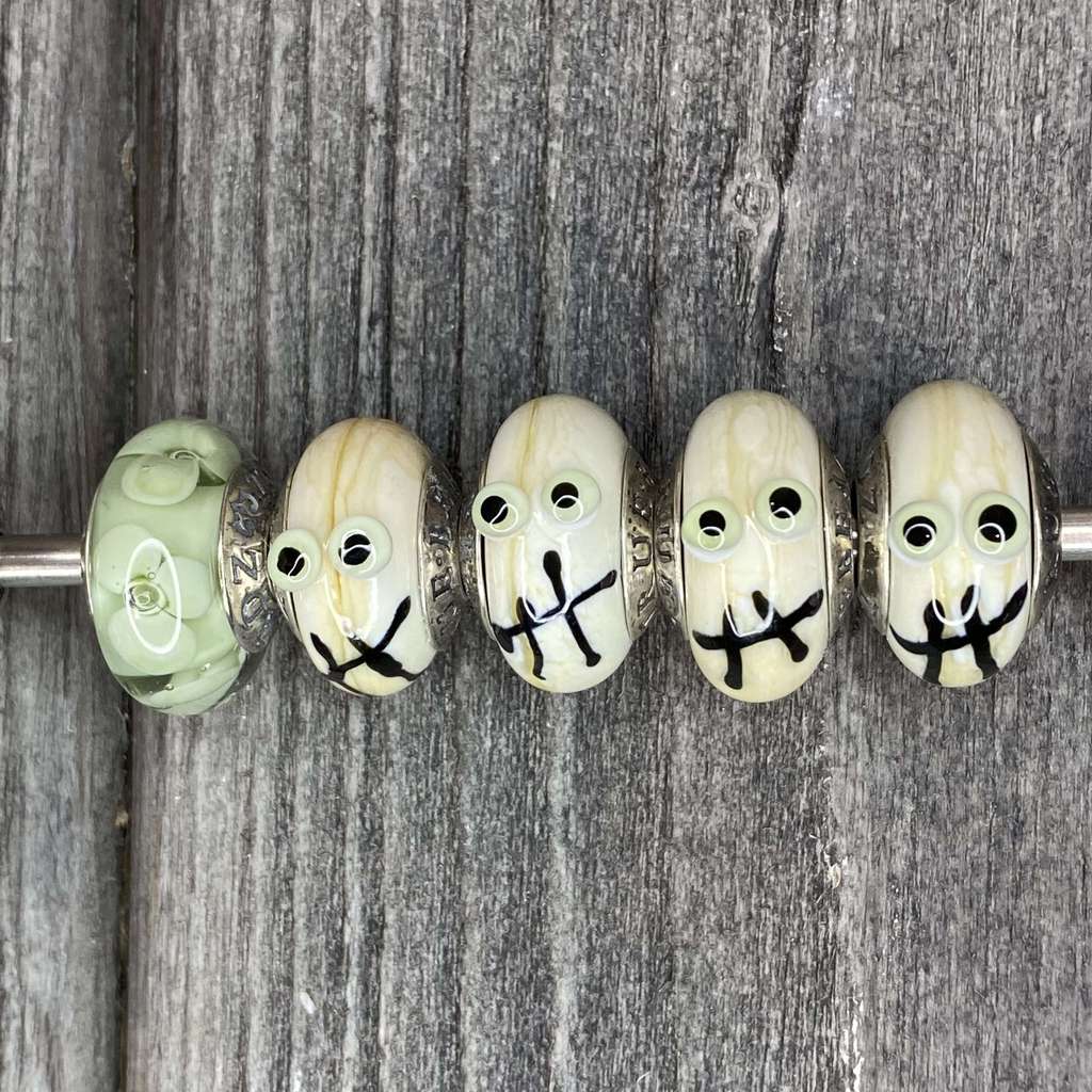 Live Black Friday Row 25