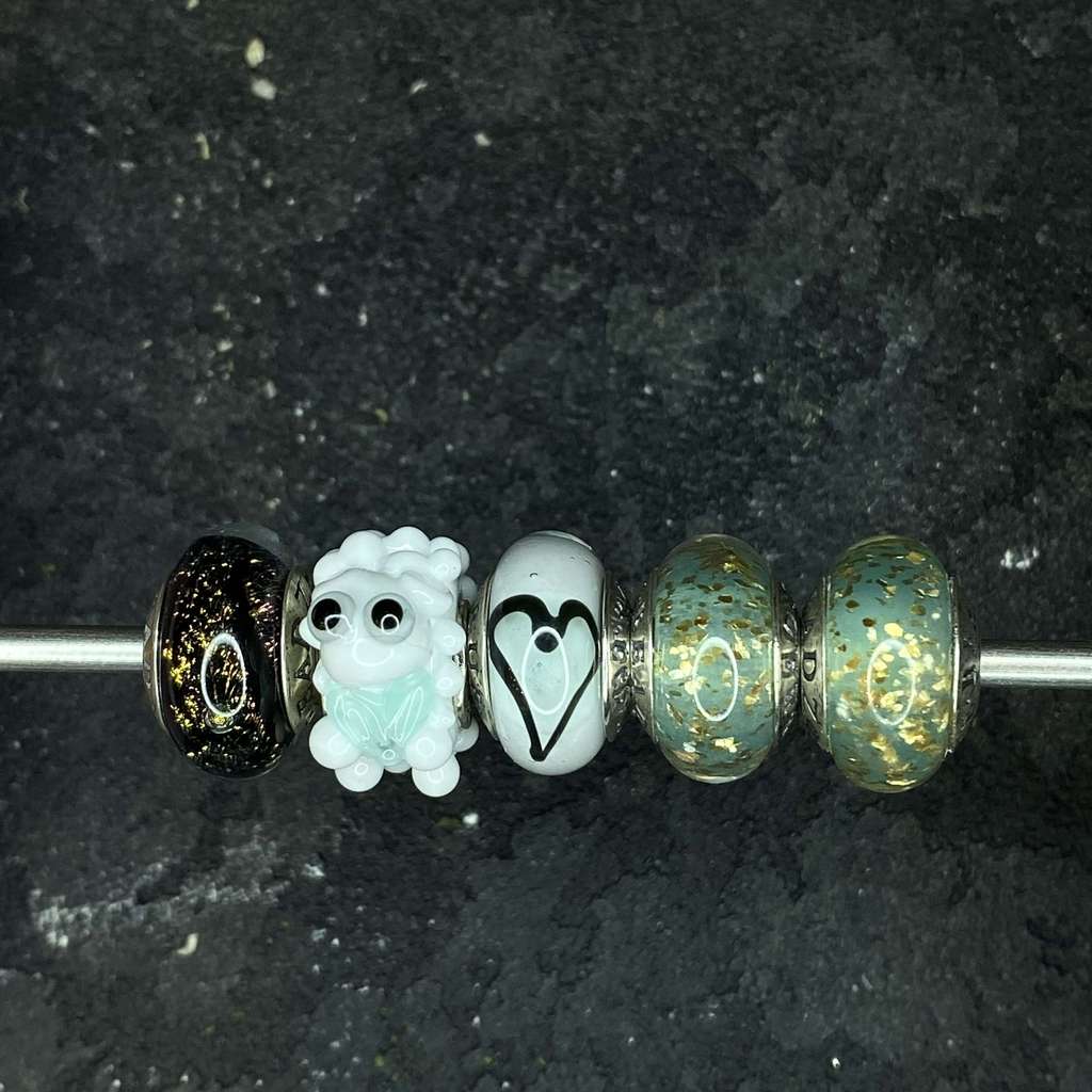 BEADS Sat Row 4