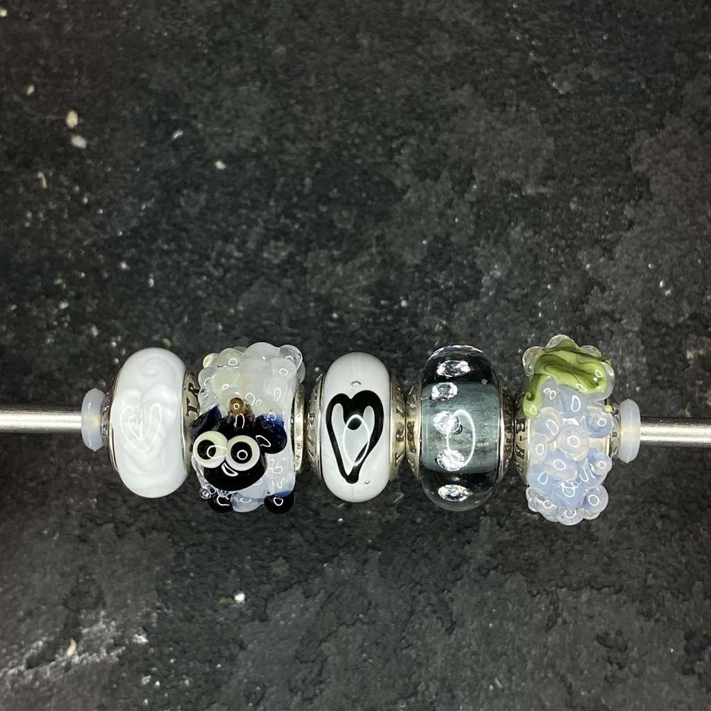 BEADS Sat Row 22