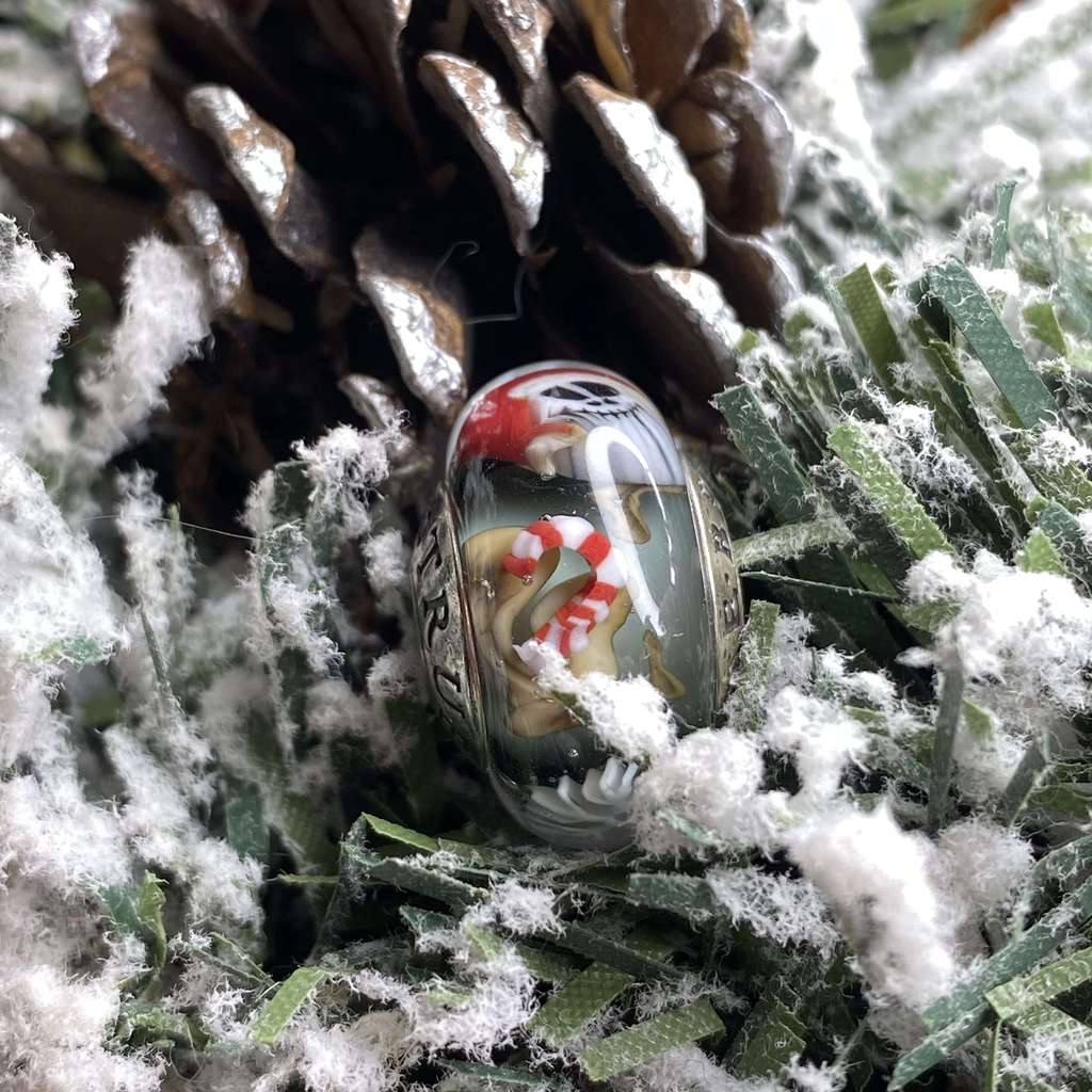 Saturday AQUARIUM  17 evil grey