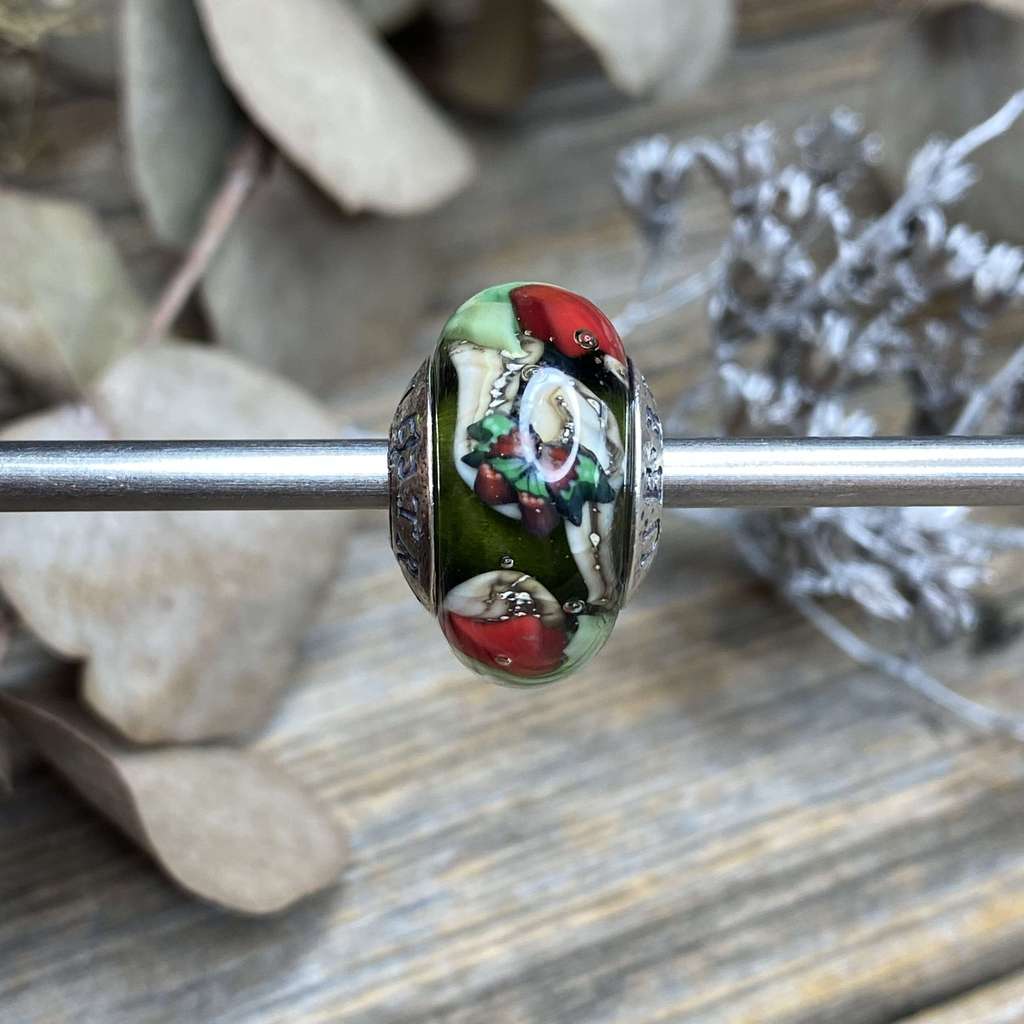 AQUARIUM 52 tulips on bottle green