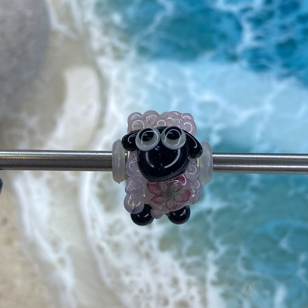 Sheep 8 pink flower