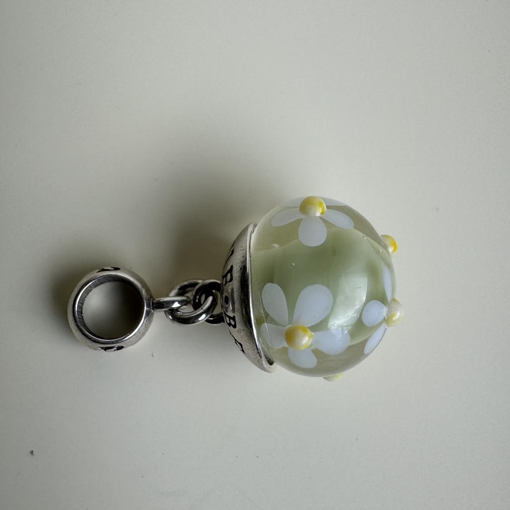 Fri dangle 1 pistachio