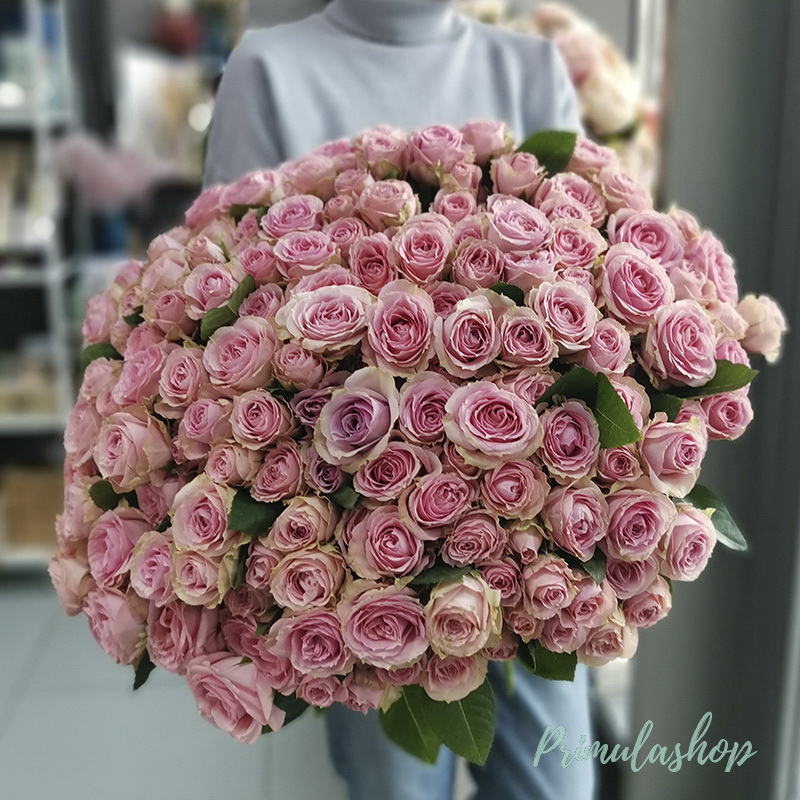 MB-035. БУКЕТ ИЗ  НЕЖНО-РОЗОВЫХ  КУСТОВЫХ РОЗ