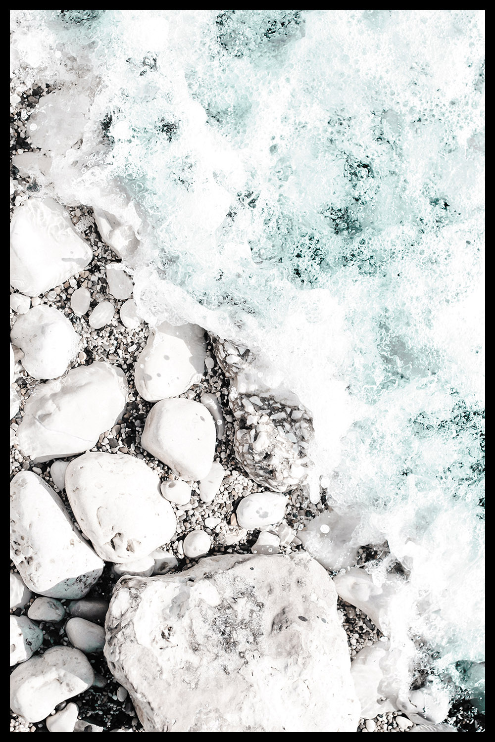 Постер Камни У Моря