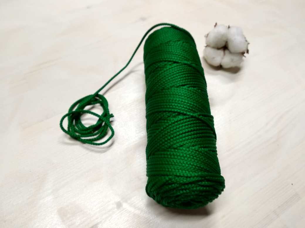 Полиэфирный шнур "Темно-зеленый" (длина 100м, диаметр 3мм)
