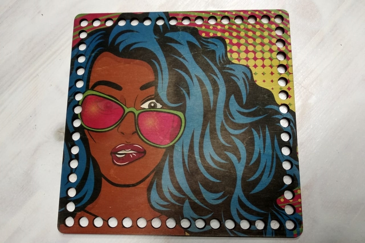 Дно для корзинки  20 см Девушка