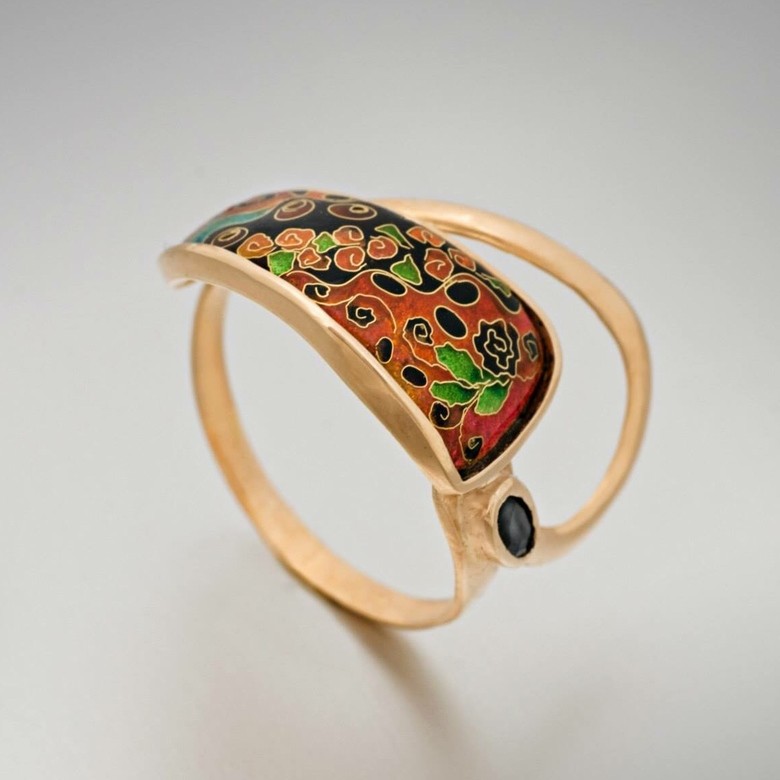 КОЛЬЦО "ЧЕРНЫЙ САПФИР"