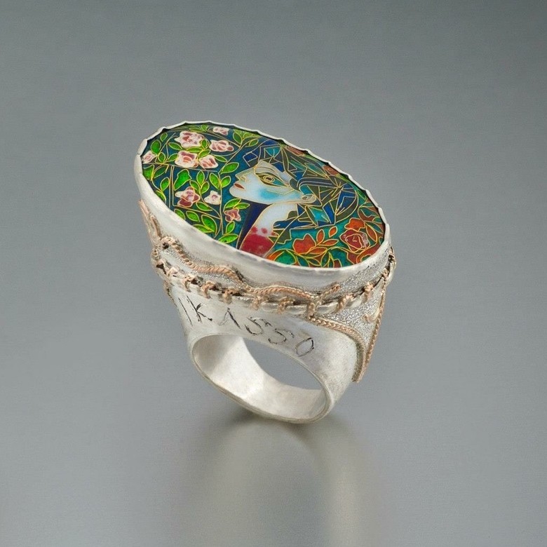 КОЛЬЦО "ДЕВУШКА И ЦВЕТЫ"