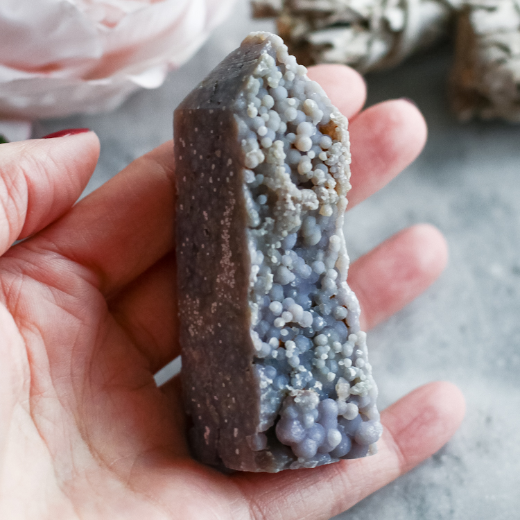 Кристалл-генератор из виноградного аметиста ("виноградный халцедон")