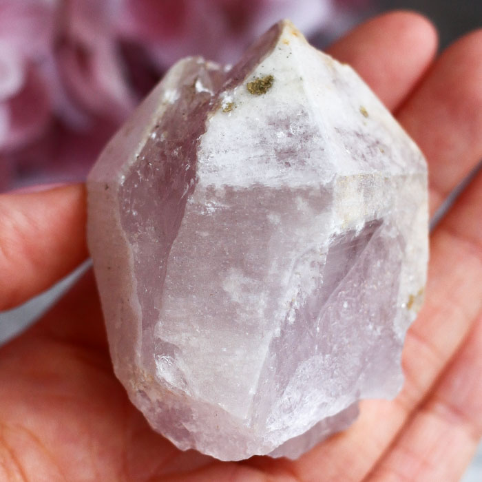 Кристалл дальнегорского аметиста