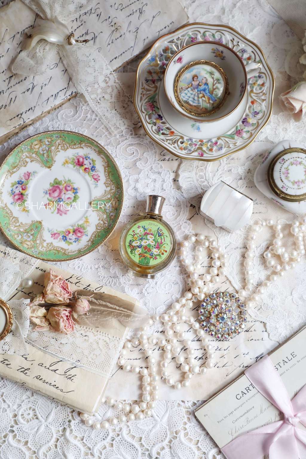 Винтажные духи «Цветы России» ф-ка Северное сияние, Ленингад. СССР.