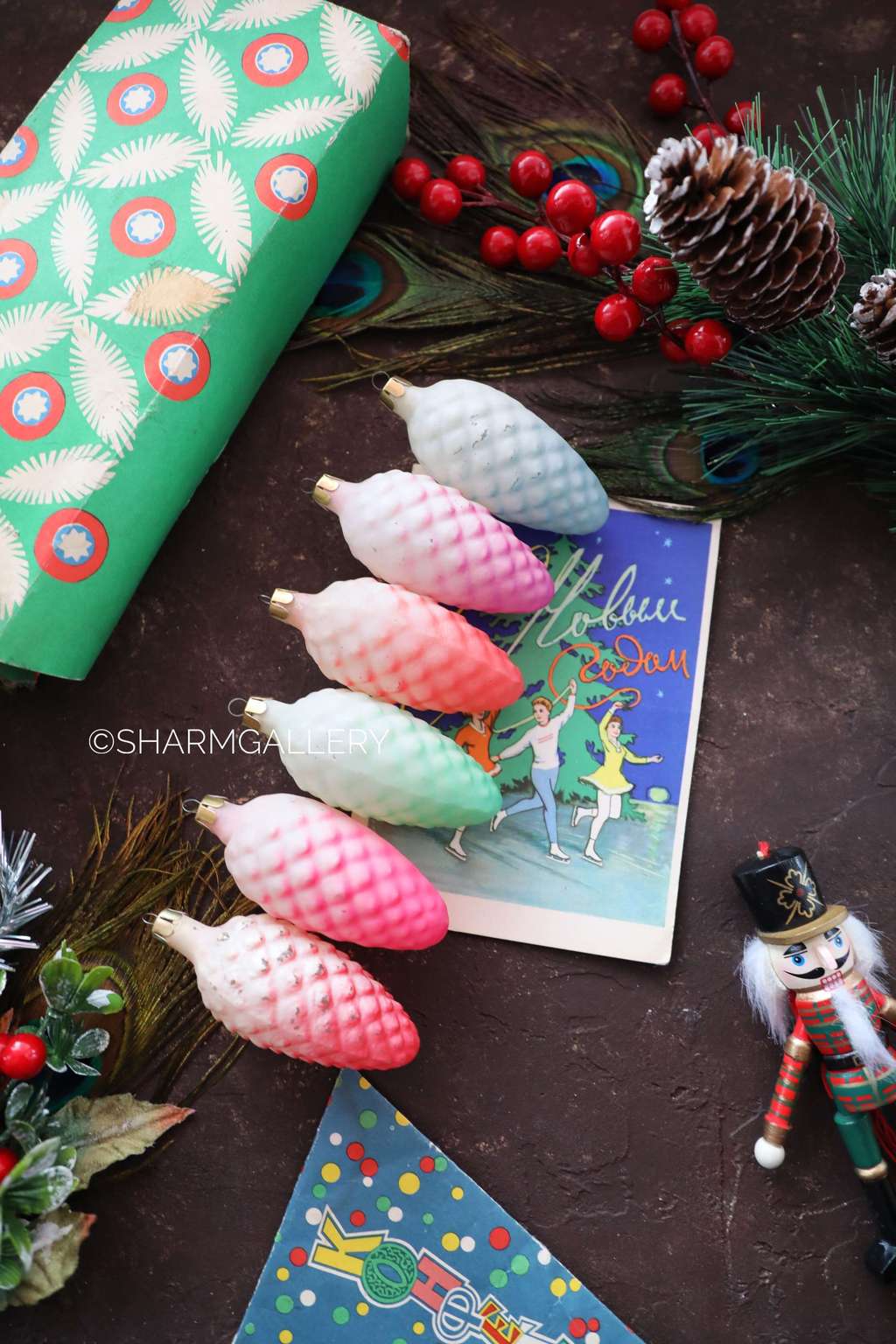 Набор №9 елочных игрушек "Матовые шишки" 6шт.,в коробке СССР.