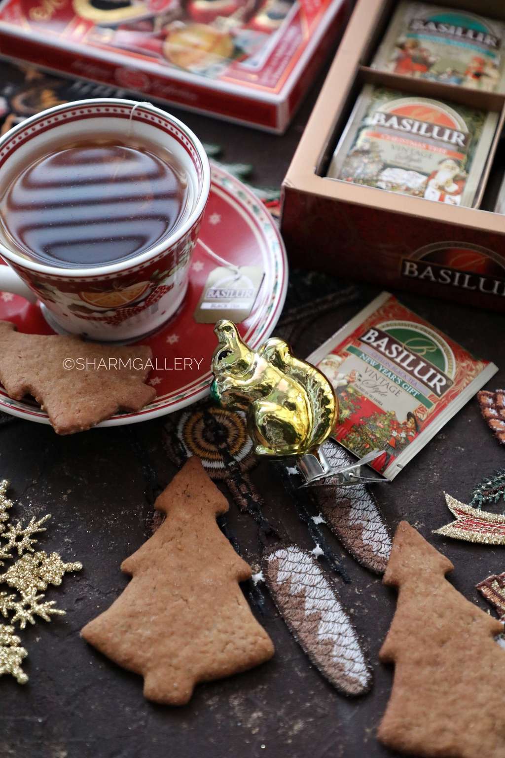 Белочка. №16. Елочная игрушка, стекло на прищепке, СССР.