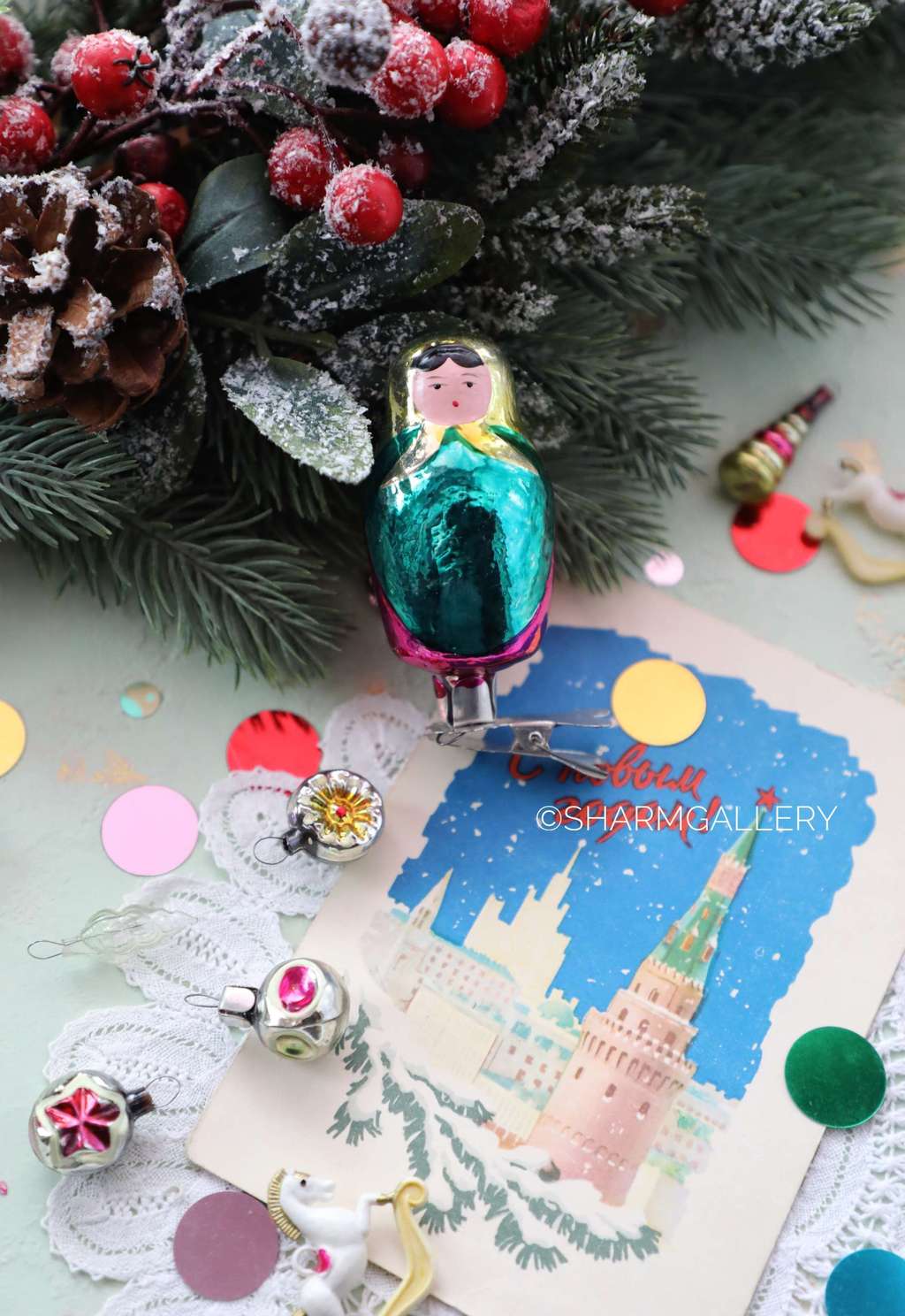 Матрешка. №24. Елочная игрушка, стекло на прищепке. СССР.