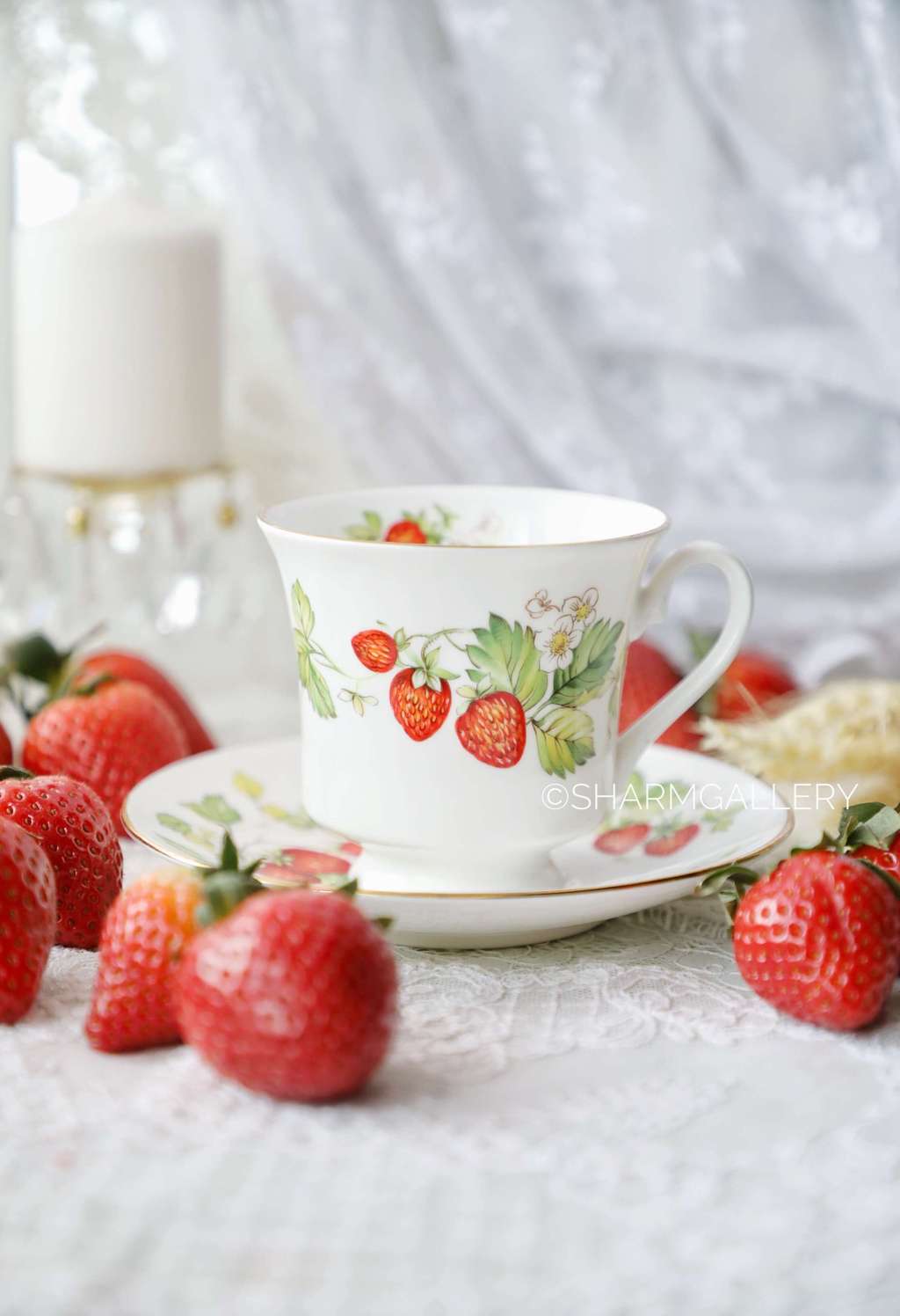 Чайная пара Клубника «Virginia Strawberry», фарфор Queen’s Англия.