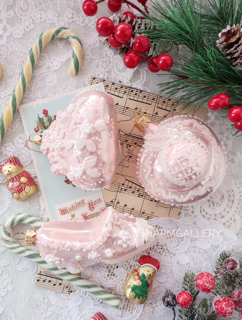 Набор елочных игрушек Сумочка, Туфелька, Шляпка. Стекло, роспись, Irena-Co (Ирэна)