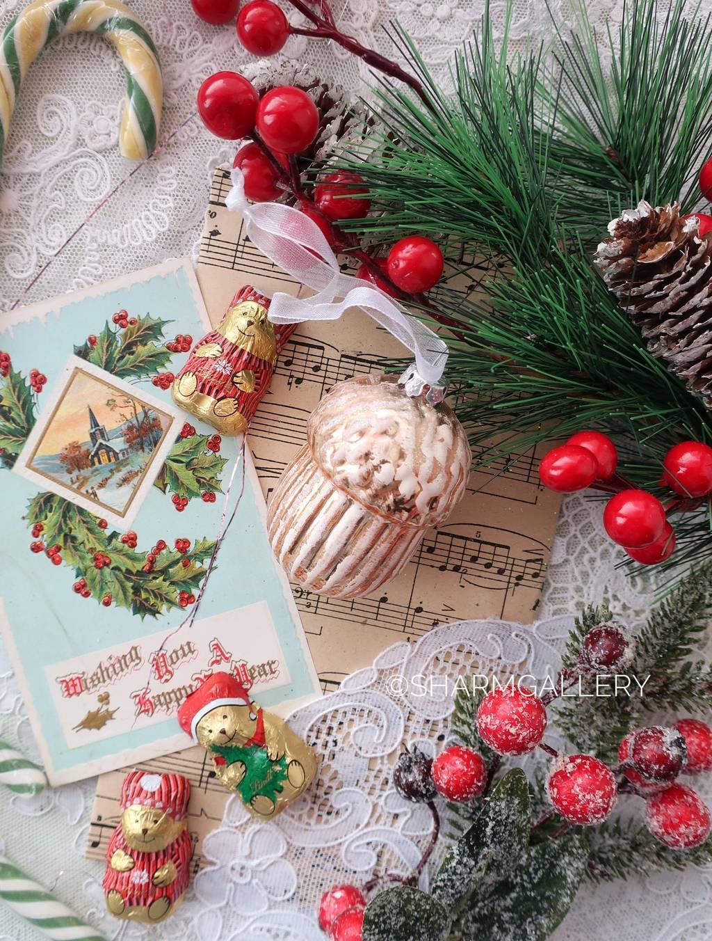 Елочная игрушка «Желудь». Стекло, роспись, Нидерланды.