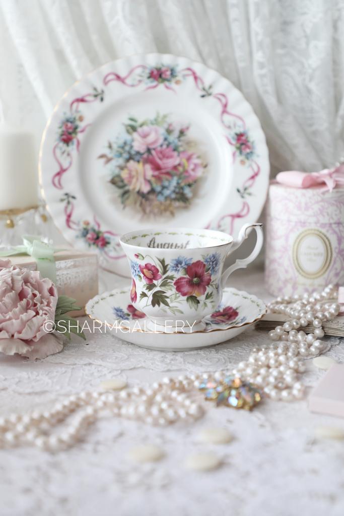 Чайная пара «Цветок месяца» Август/Мак August/Poppy фарфор Royal Albert Англия.