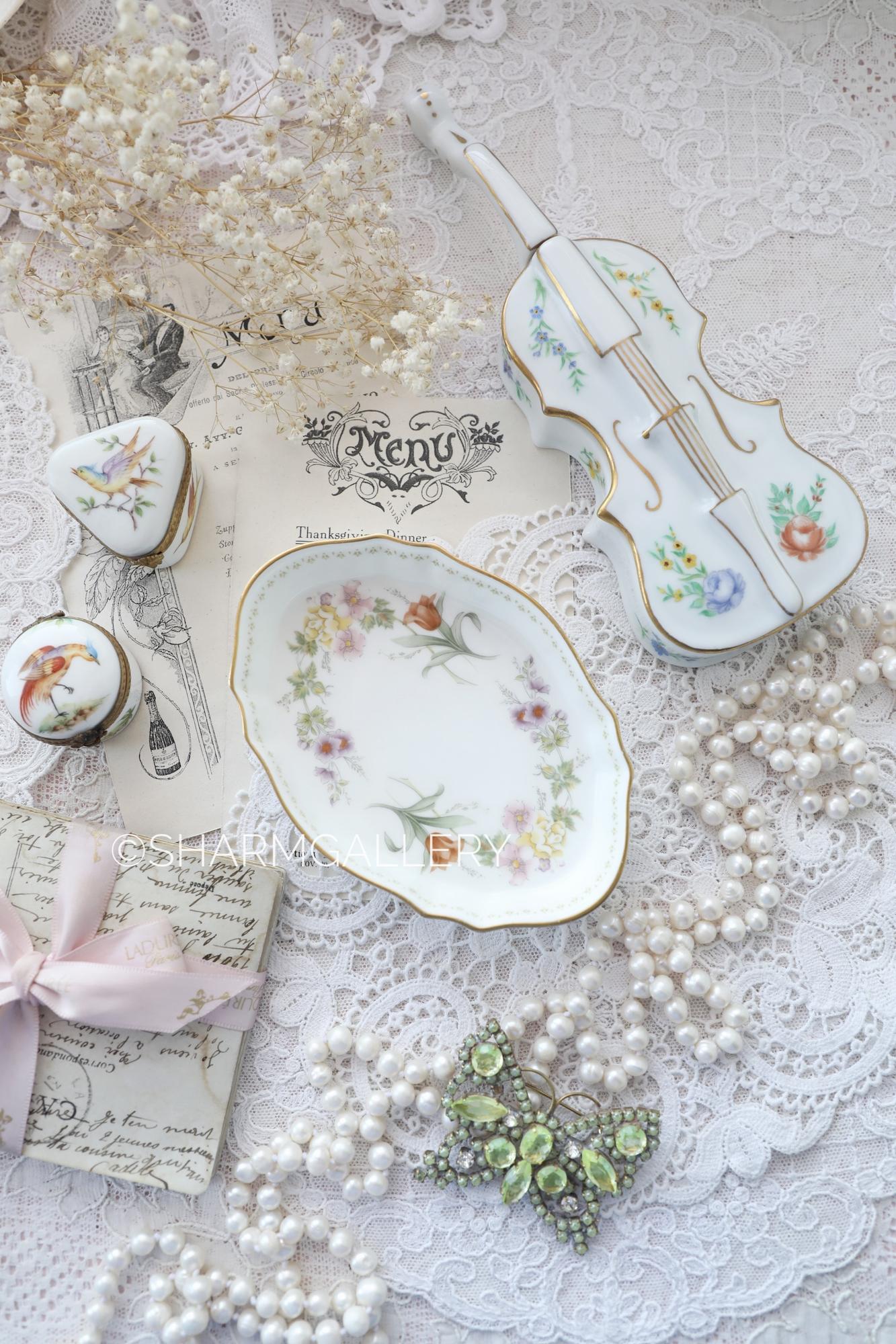 Овальное сервировочное мини блюдо Mirabelle, фарфор Веджвуд Wedgwood Англия.