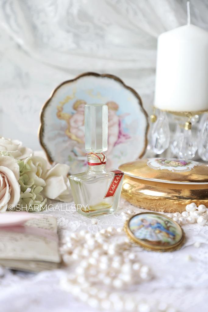 Редкость! Флакон от духов "Каскад"  стекло СССР.