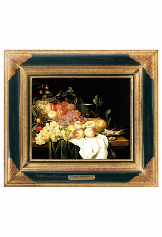 Плоды и креветки