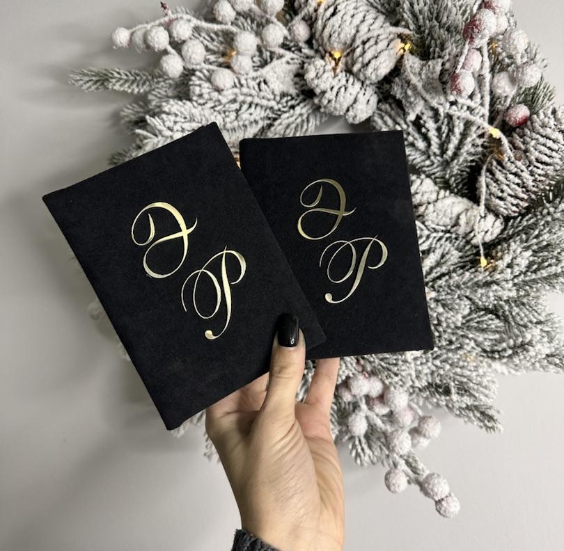 Обложка на паспорт из алькантары с инициалами