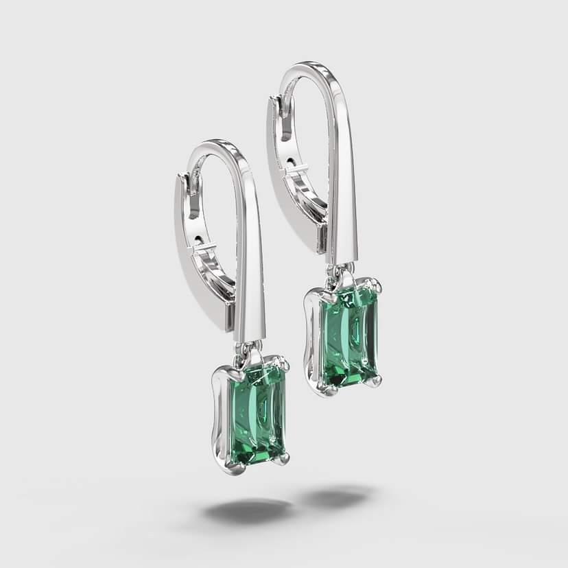 Серьги с изумрудами на застежке левербэк