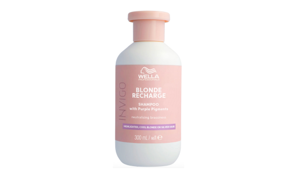 Wella Professional Invigo Blonde Recharge Оттеночный шампунь для холодных оттенков 300 мл