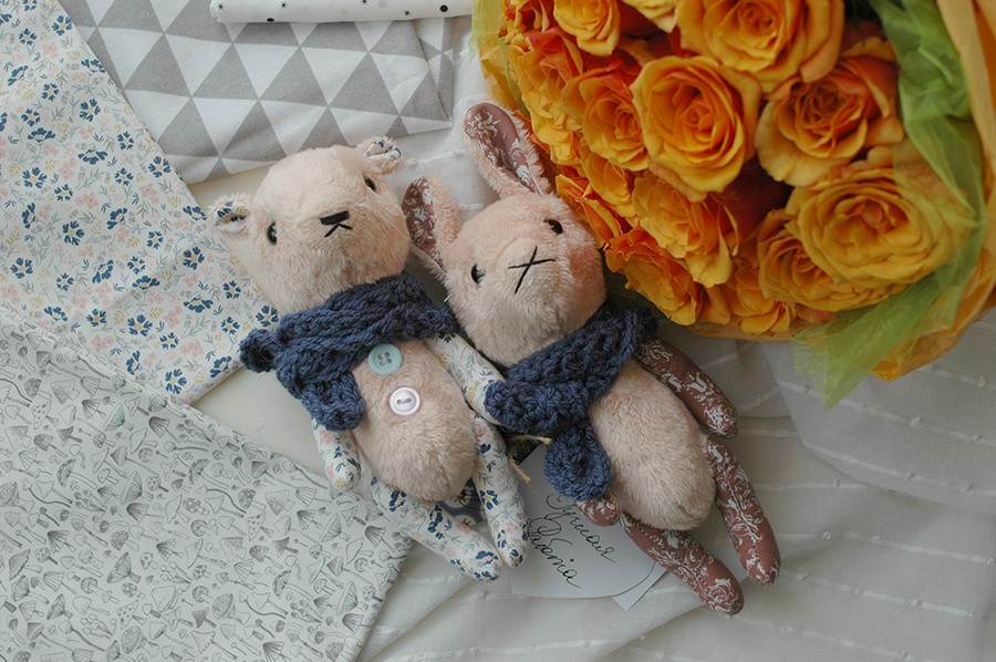 Малыши бежевые