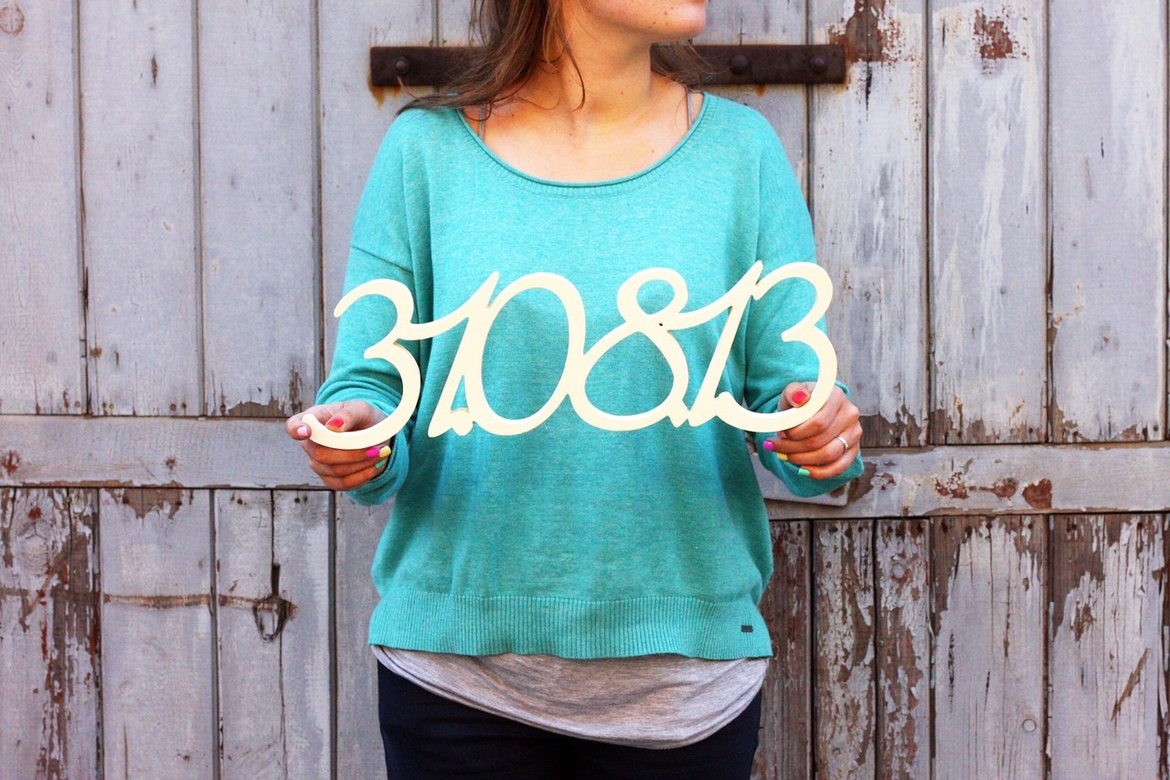 ОБЪЕМНАЯ ДАТА (ИЗ ДЕРЕВА)