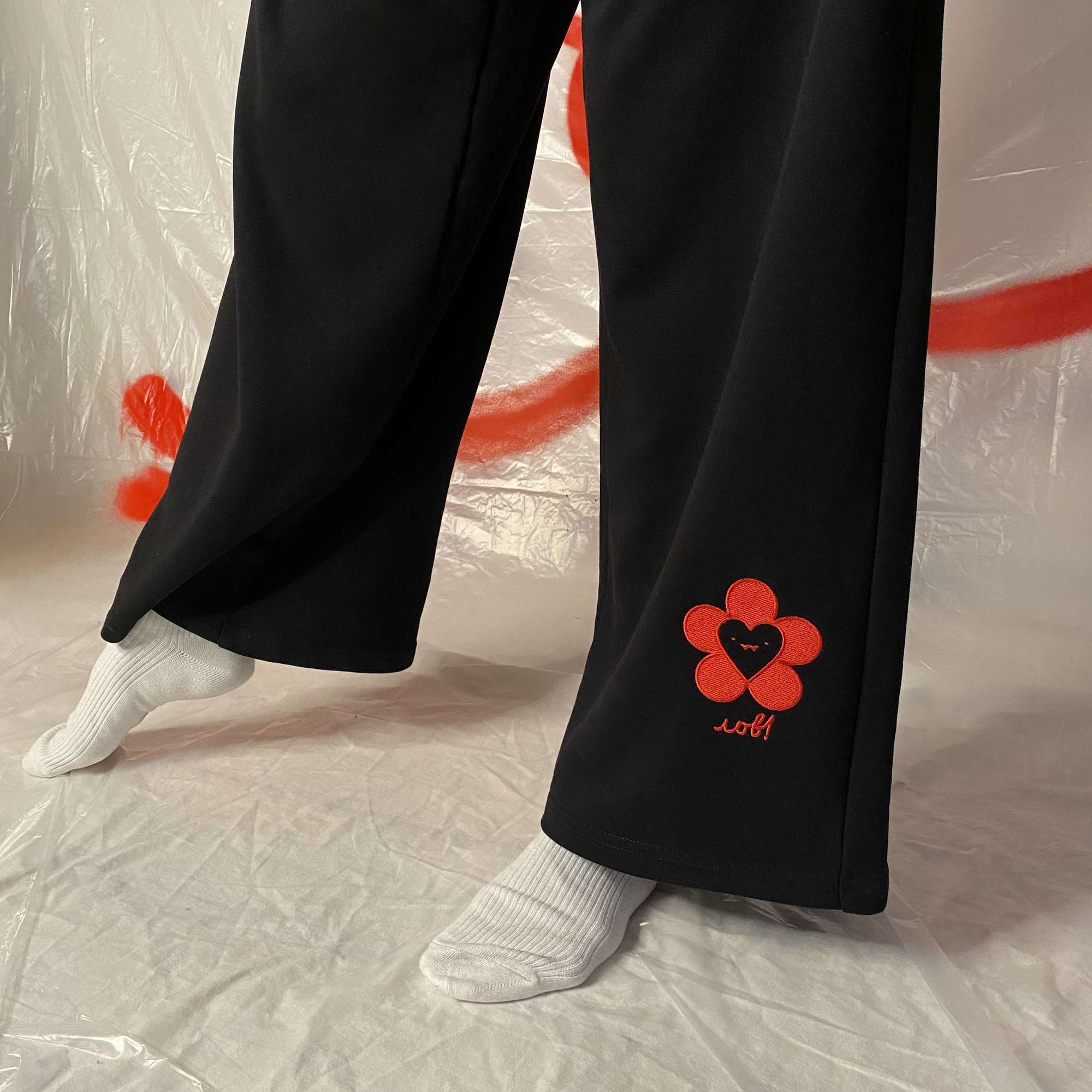 LOV ♡ pants (black)