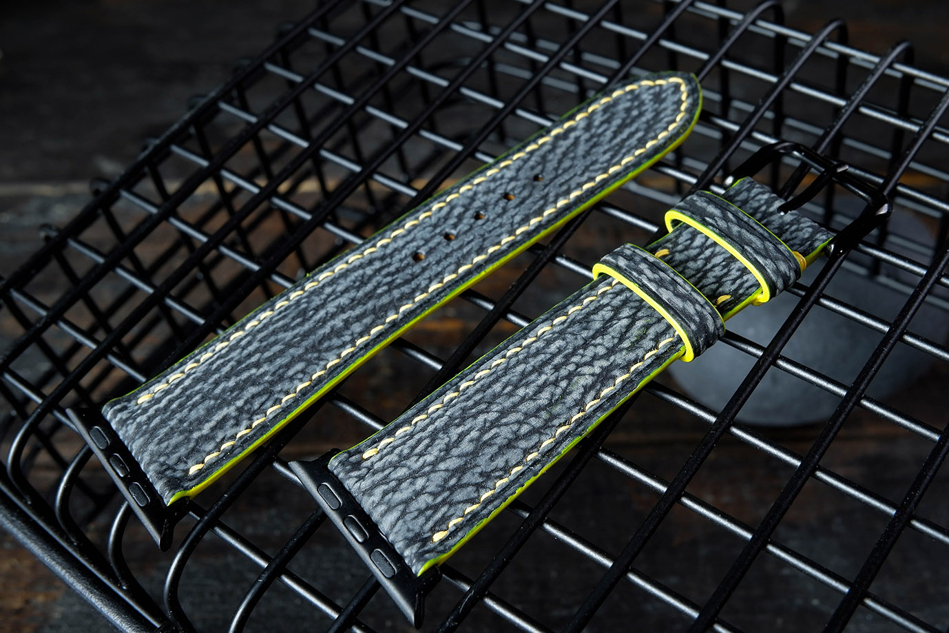 часовой ремешок, классические часы, apple watch, серая кожа, кожа акулы, черная фурнитура, фурнитура сталь, заказать ремешок, купить ремешок, ремешок под заказ, под размер, экзотическая кожа, необычная кожа, ремешок для часов, необычный ремешок, ручная прошивка, ручная работа