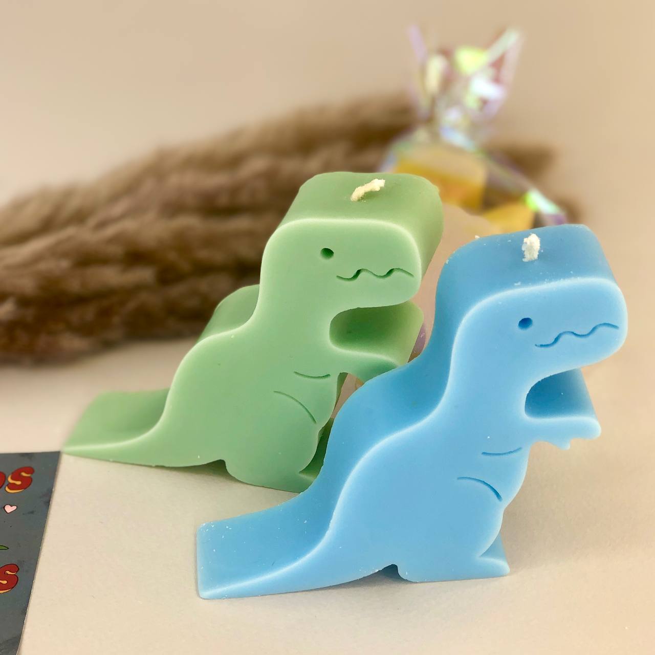 Свечи и гипсовые подставки от dinoshands