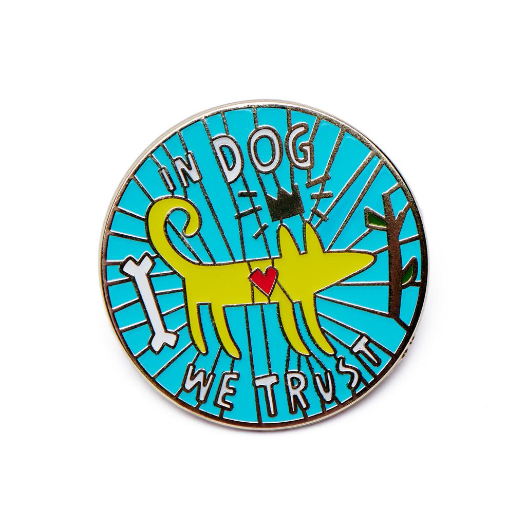Значок эмалированный IN DOG WE TRUST