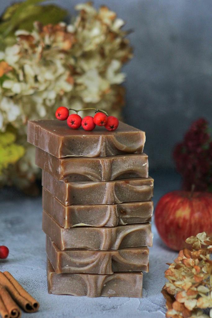 Мыло "Яблочное, с медом, ванилью и корицей"