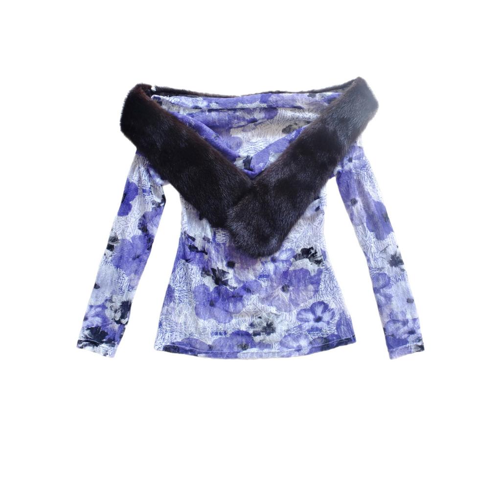 Shadowed floral top