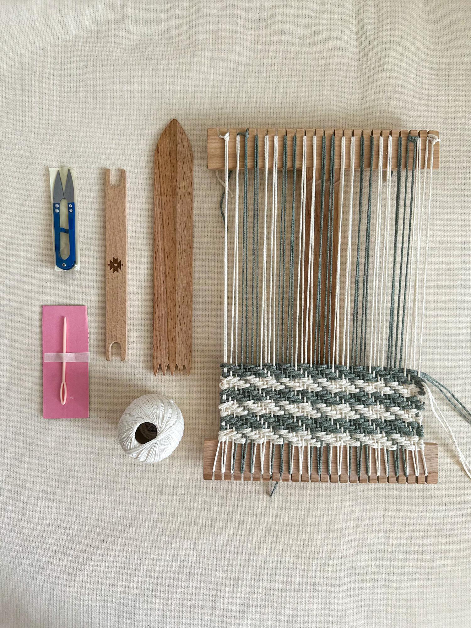 Набор для ткачества и путешествий с ткацкой рамой 23*33 см
