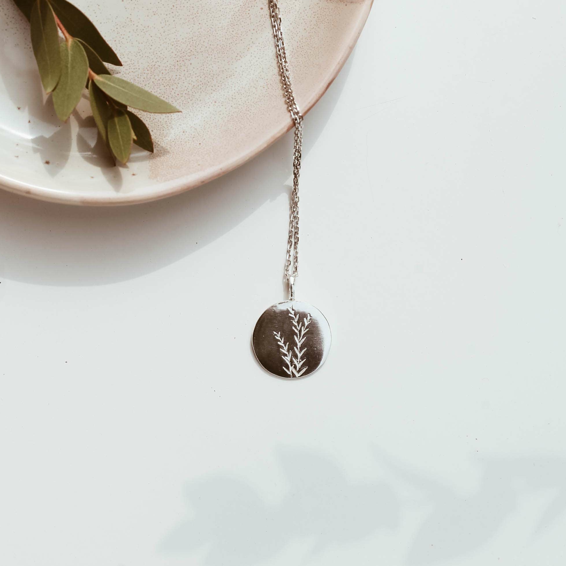 Кулон  Веточка эвкалипта