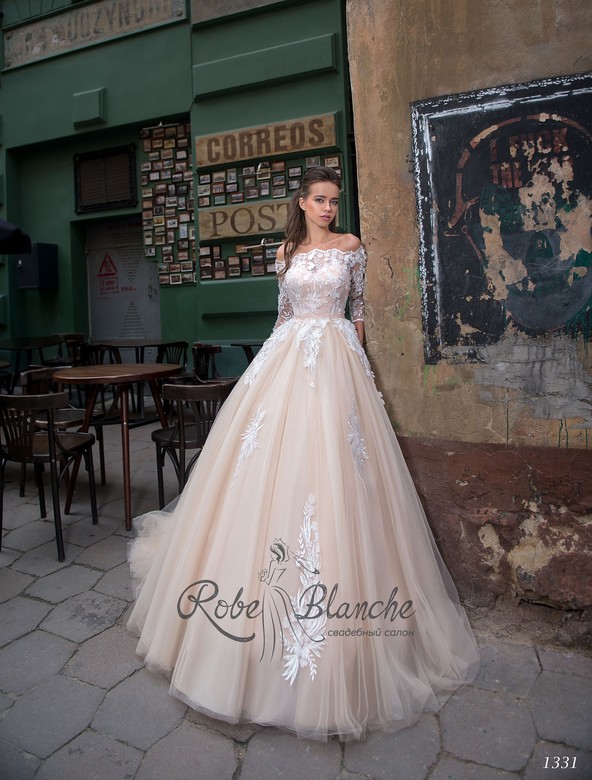 Вечернее платье 1331